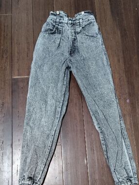 High-Waisted Vintage Acid Wash  Women’s Jeans - Gray
